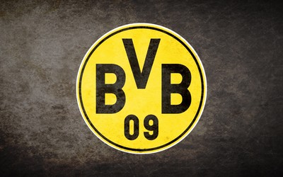 FN电竞精华-C罗任意球绕过人墙直挂球门死角