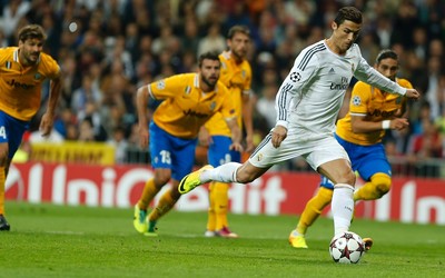 FN电竞焦点-克拉马里奇这球越位了吗VAR确认有效