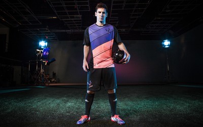 FN电竞播报-恩佐远射被门将神扑